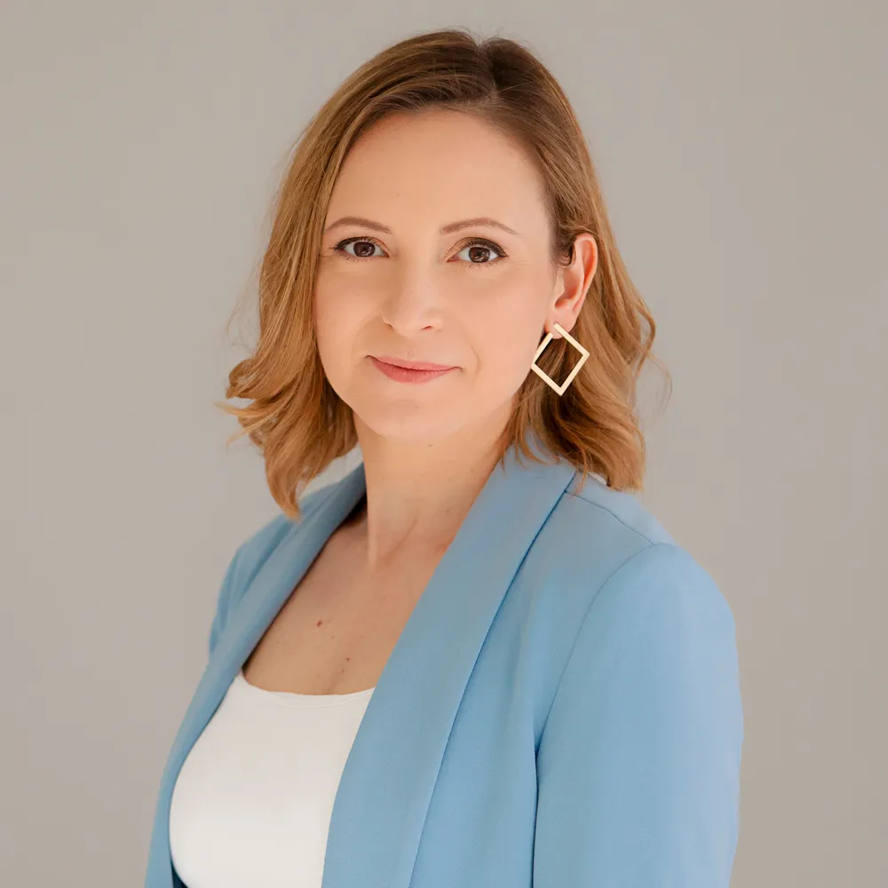 Lénárt Judit - Közgazdász, pszichológus
